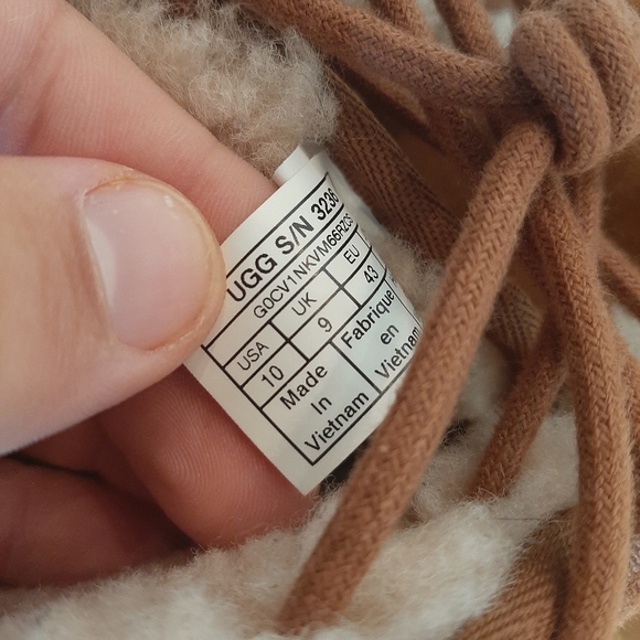 Mens sz.10 Ugg Neumel Boots - Picture 5 of 8